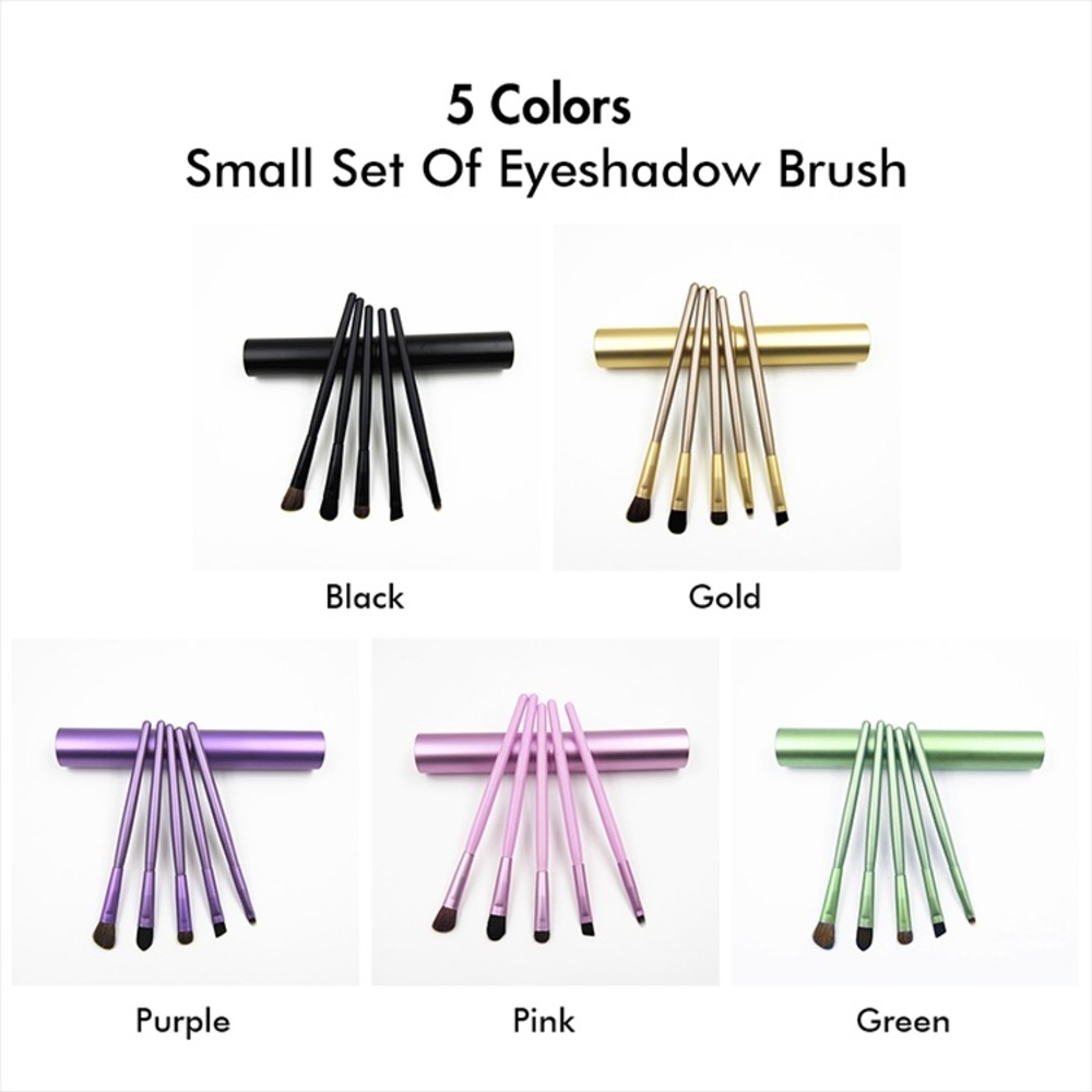 Small set of eyeshadow brush